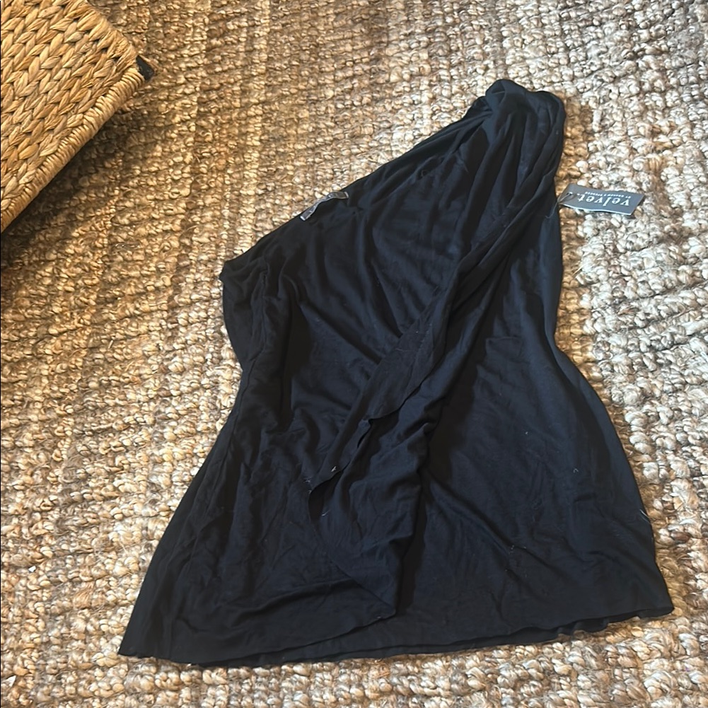 Nwt Velvet By Graham & Spencer Black Assymetrical One Shoulder Top Size Small